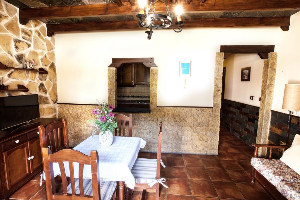 אלפוחארה דה לה סיירה Alojamientos Rurales Benarum Con Spa מראה חיצוני תמונה